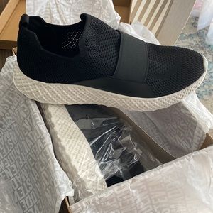 Steve Madden Sneakers